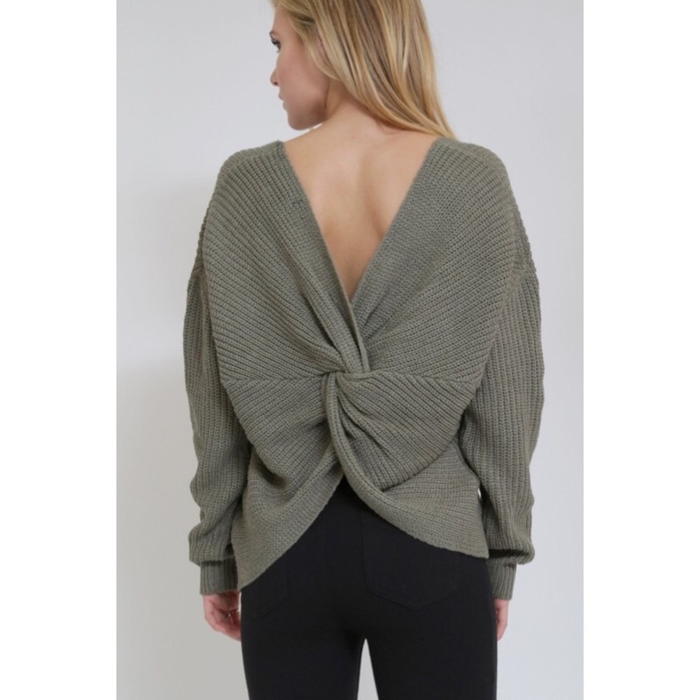 💚Open Back Twist Off the Shoulder Sweater - Picture 3 of 6